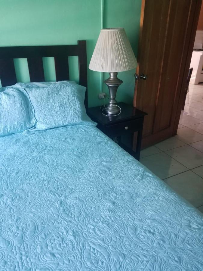 Elizabeth Enchantments La Ceiba Kültér fotó