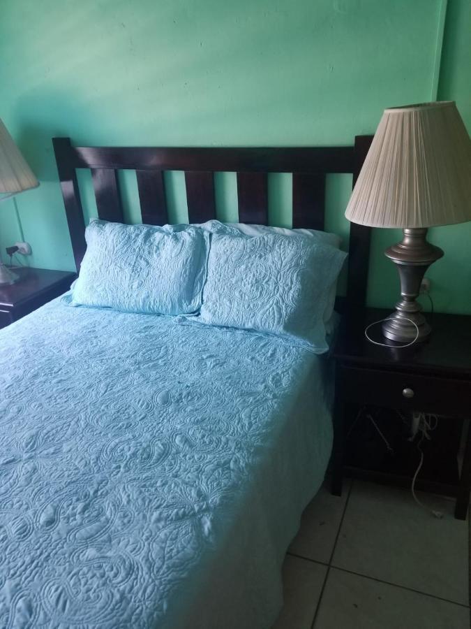 Elizabeth Enchantments La Ceiba Kültér fotó